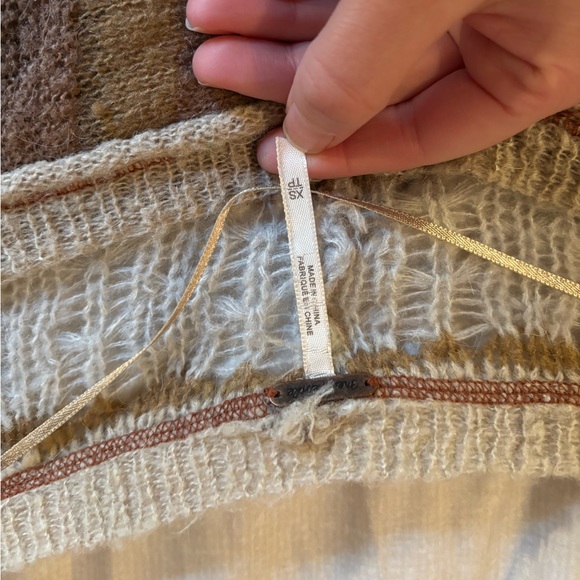 Free People XS Sweater - Picture 2 of 3